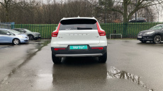 Volvo Xc40 2.0 T4 Momentum Pro 5dr AWD Geartronic Petrol Estate